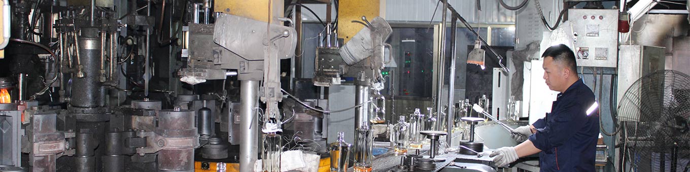 Contenitore in vetro per liquore