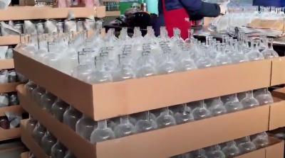 Imballaggio della bottiglia di vetro