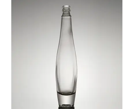 Bottiglia di Gin Guala alta in vetro Flint Extra bianco di forma rotonda da 200ml